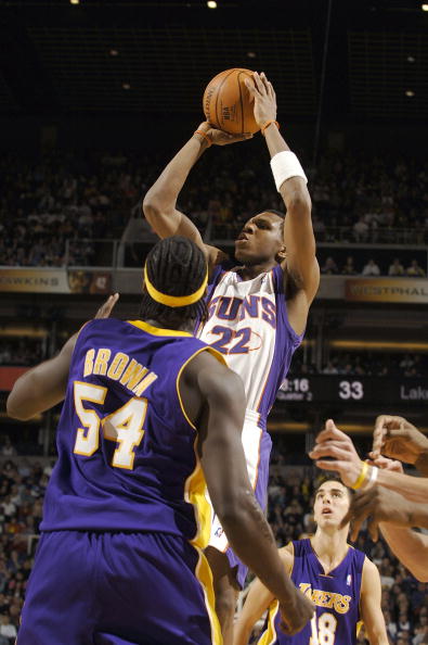 布站在点球 布站在点球