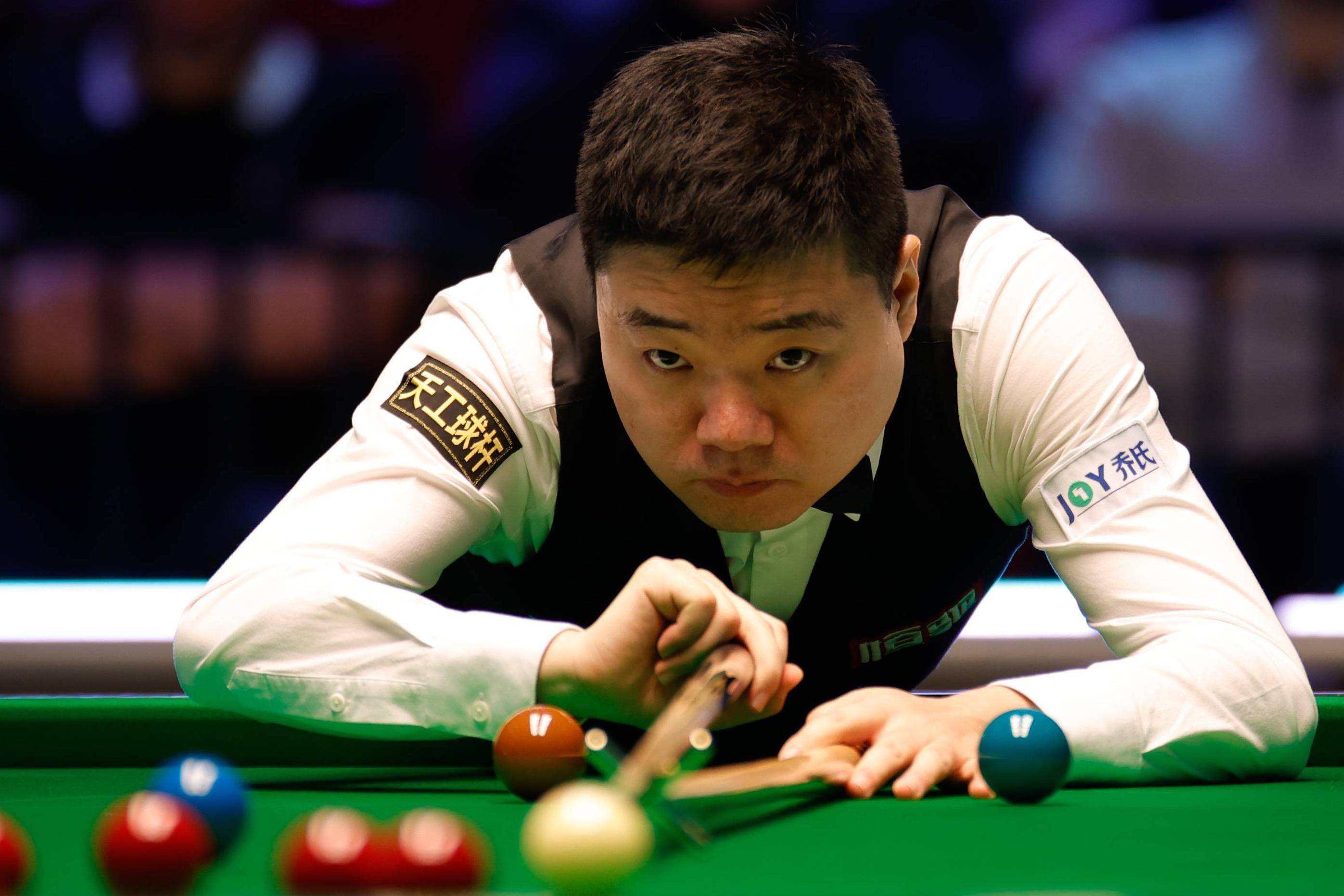 秀的青少年 秀的青少年